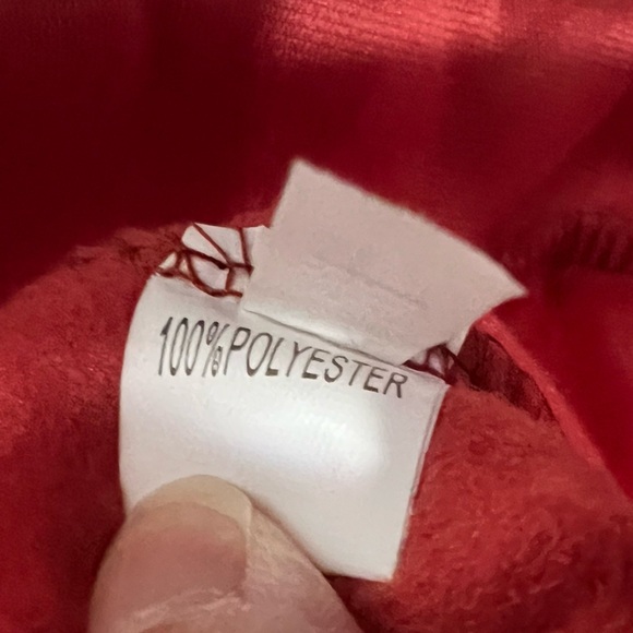 Women’s girls red crew sweatshirt XL fits smaller NEW NWOT - Picture 4 of 8